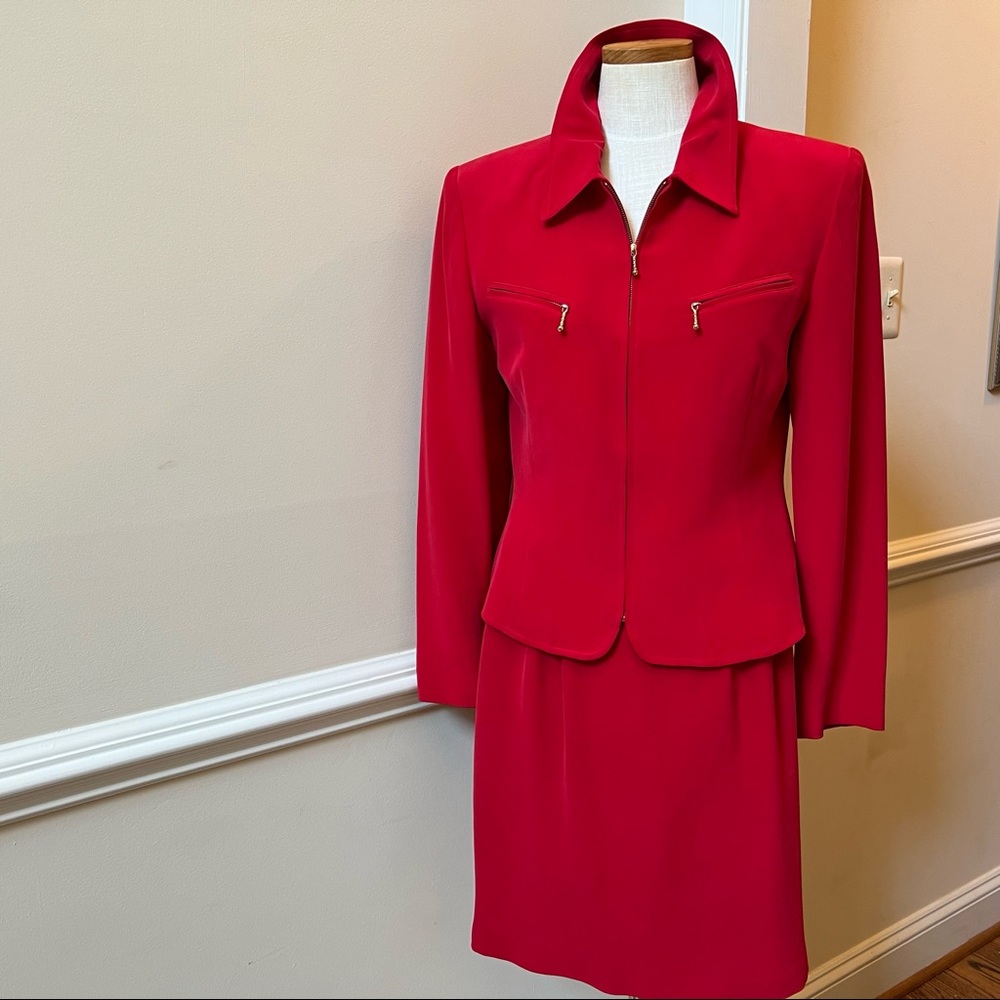 Casual Corners – 2 pc  Day to Evening - Red “Hot” 100% Silk Suit- Skirt/Jacket - Picture 2 of 15